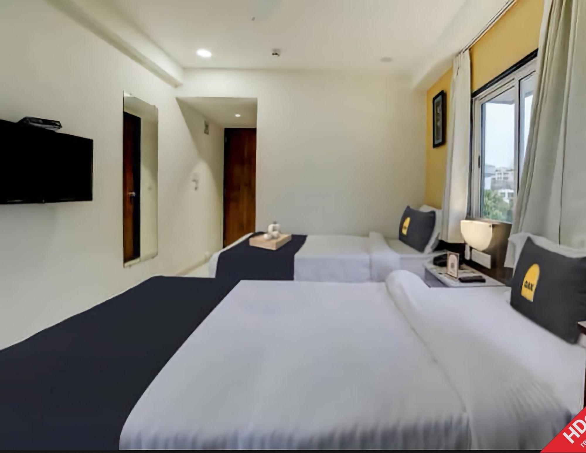 Leo Hotel Ahmadábád Kültér fotó